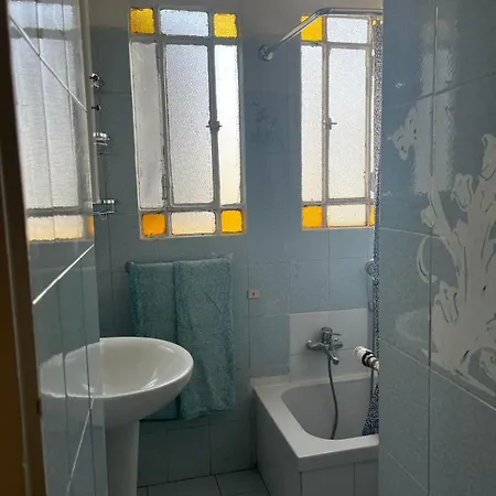 Apartment Da Amelie - Casa Giovanni A Pochi Passi Dalla Fermata Metro Racconigi Di *